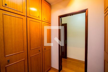 Casa à venda com 330m², 3 quartos e 3 vagasCloset do quarto 1