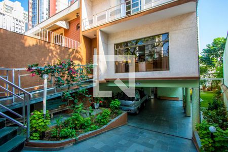 Casa à venda com 330m², 3 quartos e 3 vagasÁrea externa