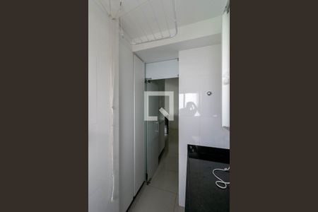 Apartamento para alugar com 80m², 3 quartos e 2 vagas Apartamento para alugar com 80m², 3 quartos e 2 vagasCozinha e Área de Serviço