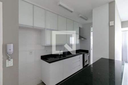 Apartamento para alugar com 80m², 3 quartos e 2 vagas Apartamento para alugar com 80m², 3 quartos e 2 vagasCozinha e Área de Serviço