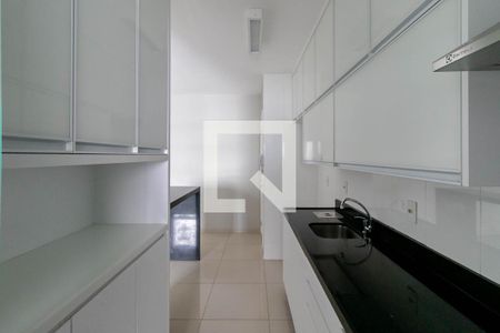 Apartamento para alugar com 80m², 3 quartos e 2 vagas Apartamento para alugar com 80m², 3 quartos e 2 vagasCozinha e Área de Serviço