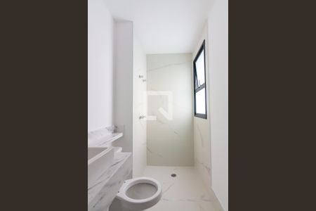 Apartamento à venda com 183m², 3 quartos e 4 vagasBanheiro da Suíte 2