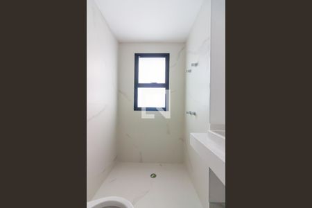 Apartamento à venda com 183m², 3 quartos e 4 vagasBanheiro da Suíte 3