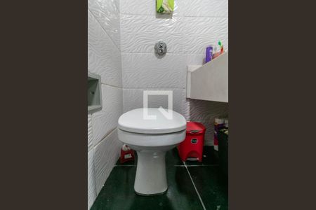 Apartamento para alugar com 97m², 3 quartos e 1 vaga Apartamento para alugar com 97m², 3 quartos e 1 vagaBanheiro Social