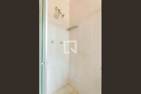 Casa à venda com 340m², 5 quartos e 2 vagasBanheiro de Suite 3