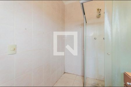 Casa à venda com 340m², 5 quartos e 2 vagasBanheiro de Suite 3