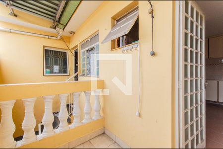 Casa à venda com 340m², 5 quartos e 2 vagasÁrea de Serviço 1