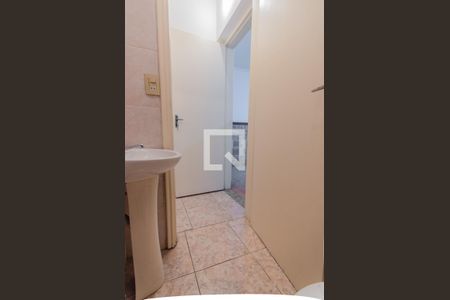 Casa à venda com 340m², 5 quartos e 2 vagasBanheiro de Serviço 1