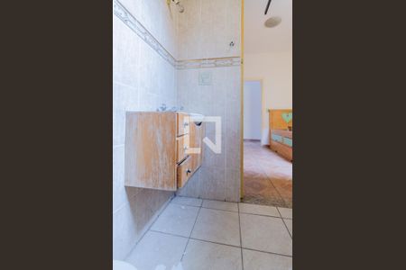 Casa à venda com 340m², 5 quartos e 2 vagasBanheiro de Suite 2