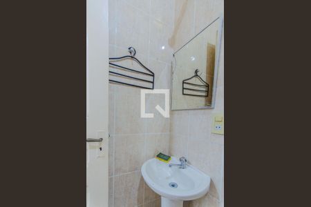 Casa à venda com 340m², 5 quartos e 2 vagasBanheiro 5