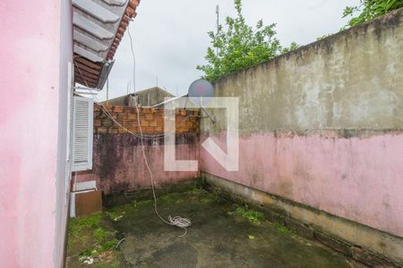 Casa à venda com 100m², 2 quartos e 2 vagasQuintal
