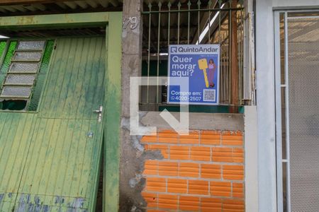 Casa à venda com 100m², 2 quartos e 2 vagasInstalação de Plaquinhas 