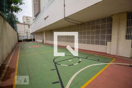 Apartamento à venda com 102m², 3 quartos e 1 vaga Apartamento à venda com 102m², 3 quartos e 1 vagaÁrea comum - Quadra