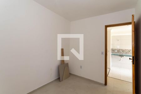 Quarto 2 de apartamento para alugar com 2 quartos, 42m² em Jardim Silvestre, Guarulhos