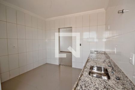 Cozinha de apartamento à venda com 3 quartos, 80m² em Riacho das Pedras, Contagem