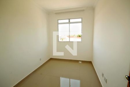 Apartamento à venda com 80m², 3 quartos e 1 vagaQuarto 2