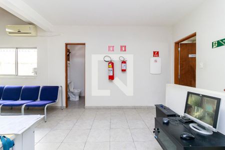 Casa à venda com 250m², 2 quartos e 3 vagas Casa à venda com 250m², 2 quartos e 3 vagasQuarto 2