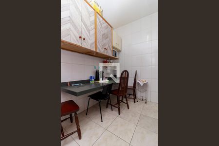 Casa à venda com 250m², 2 quartos e 3 vagas Casa à venda com 250m², 2 quartos e 3 vagasCozinha