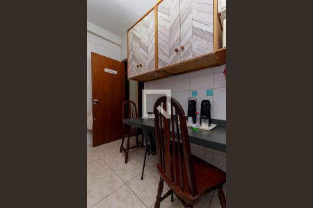 Casa à venda com 250m², 2 quartos e 3 vagas Casa à venda com 250m², 2 quartos e 3 vagasCozinha