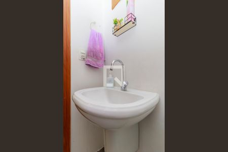 Casa à venda com 250m², 2 quartos e 3 vagas Casa à venda com 250m², 2 quartos e 3 vagasBanheiro