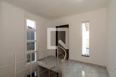 Mezanino de casa à venda com 2 quartos, 150m² em Jardim Santa Mena, Guarulhos