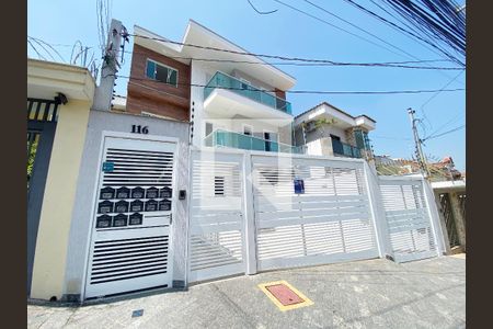 Casa de condomínio à venda com 67m², 2 quartos e 1 vagaFachada
