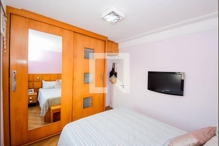 Apartamento para alugar com 67m², 2 quartos e 1 vagaQuarto 1