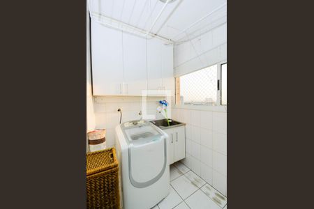 Apartamento para alugar com 67m², 2 quartos e 1 vagaÁrea de Serviço