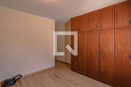 Casa à venda com 200m², 4 quartos e 2 vagasQuarto 3
