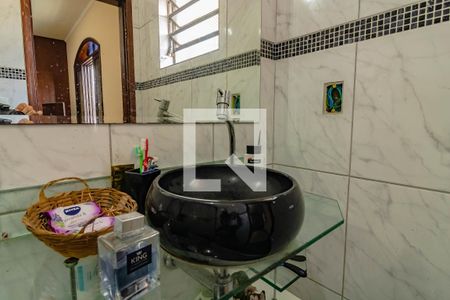 Casa à venda com 200m², 4 quartos e 2 vagasBanheiro 2