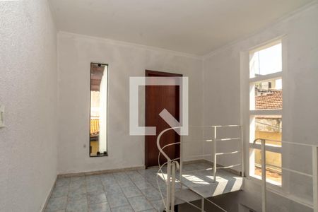 Mezanino de casa à venda com 2 quartos, 150m² em Jardim Santa Mena, Guarulhos