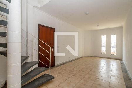 Sala de casa para alugar com 2 quartos, 160m² em Jardim Santa Mena, Guarulhos