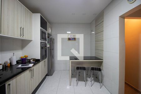 Casa para alugar com 70m², 3 quartos e 3 vagasCozinha