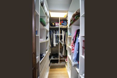 Casa para alugar com 70m², 3 quartos e 3 vagasCloset