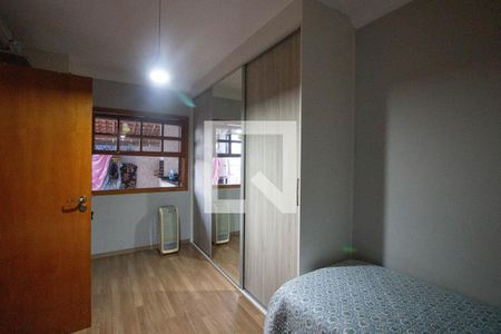 Quarto 1 de casa para alugar com 3 quartos, 70m² em Itaquera, São Paulo