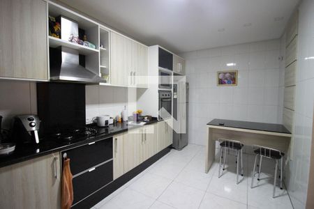 Casa para alugar com 70m², 3 quartos e 3 vagasCozinha