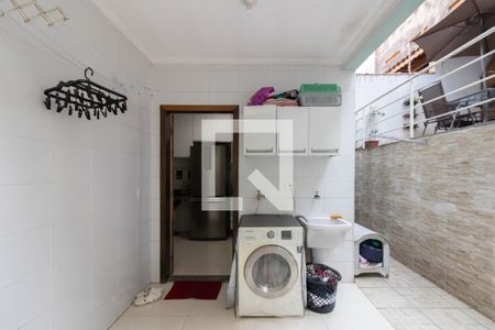 Casa à venda com 100m², 3 quartos e 2 vagasÁrea de Serviço