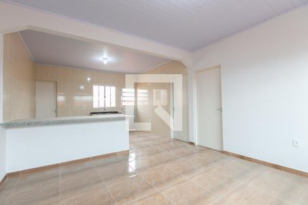 Sala de casa para alugar com 2 quartos, 80m² em Parque Guarani, São Paulo