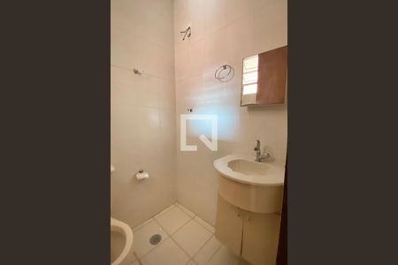 Banheiro do Quarto 1 de casa para alugar com 2 quartos, 100m² em Jardim dos Camargos, Barueri