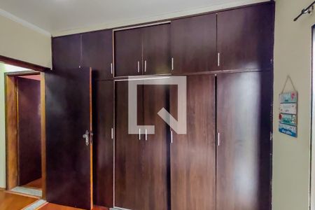 Apartamento à venda com 128m², 3 quartos e 2 vagas Apartamento à venda com 128m², 3 quartos e 2 vagasArmário