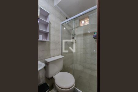 Casa à venda com 450m², 3 quartos e 5 vagas Casa à venda com 450m², 3 quartos e 5 vagasBanheiro de Serviço