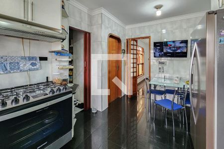 Casa à venda com 450m², 3 quartos e 5 vagas Casa à venda com 450m², 3 quartos e 5 vagasCozinha