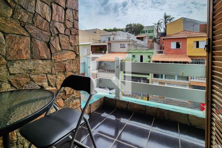 Casa à venda com 450m², 3 quartos e 5 vagas Casa à venda com 450m², 3 quartos e 5 vagasVaranda da Suíte