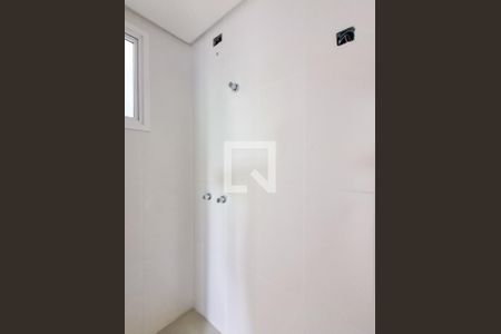 Apartamento à venda com 70m², 2 quartos e 2 vagasBanheiro social