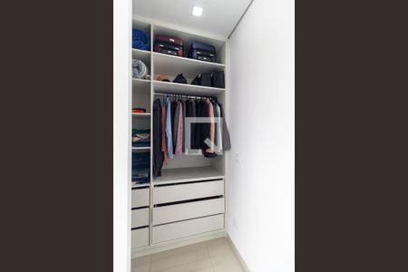 Casa à venda com 200m², 3 quartos e 5 vagasCloset da Suíte