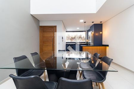 Casa à venda com 200m², 3 quartos e 5 vagasCopa