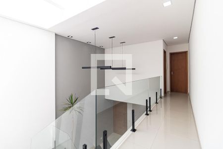 Casa à venda com 200m², 3 quartos e 5 vagasCorredor