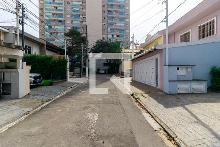 Casa à venda com 150m², 3 quartos e 3 vagas Casa à venda com 150m², 3 quartos e 3 vagasFachada