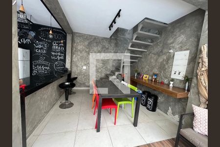 Casa à venda com 200m², 4 quartos e 2 vagasÁrea comum