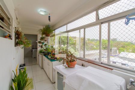 Apartamento à venda com 94m², 2 quartos e 1 vagaÁrea de Serviço